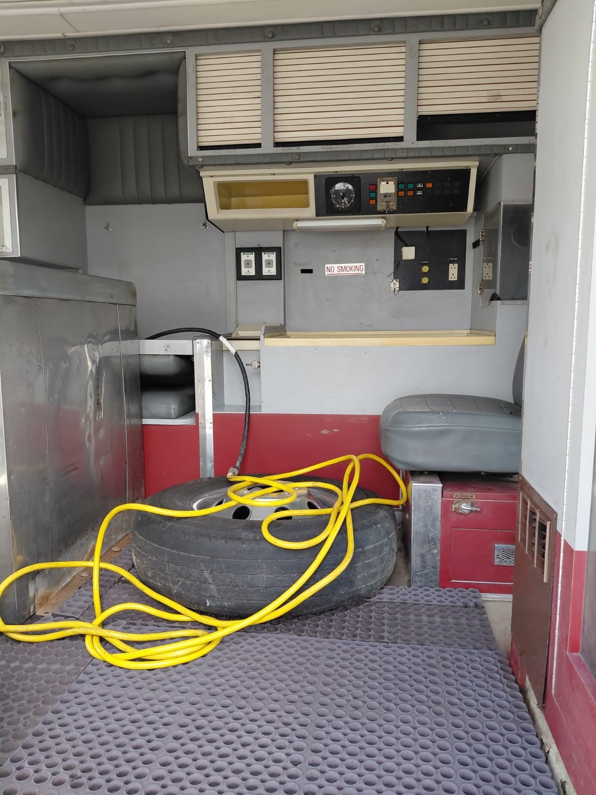 Ford-Other-1992-Ambulance-7