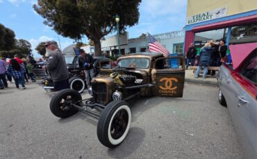 Ford-Other-Pickups-1936-Chopped-Channeled-3
