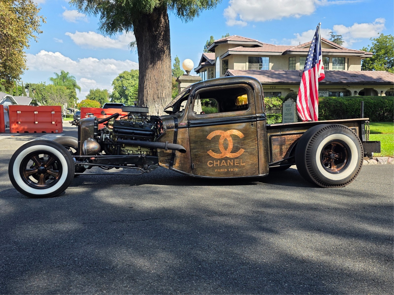 Ford-Other-Pickups-1936-Chopped-Channeled