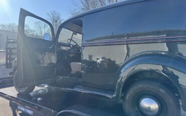 Ford-Panel-Delivery-1940-3