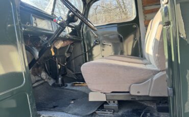 Ford-Panel-Delivery-1940-7