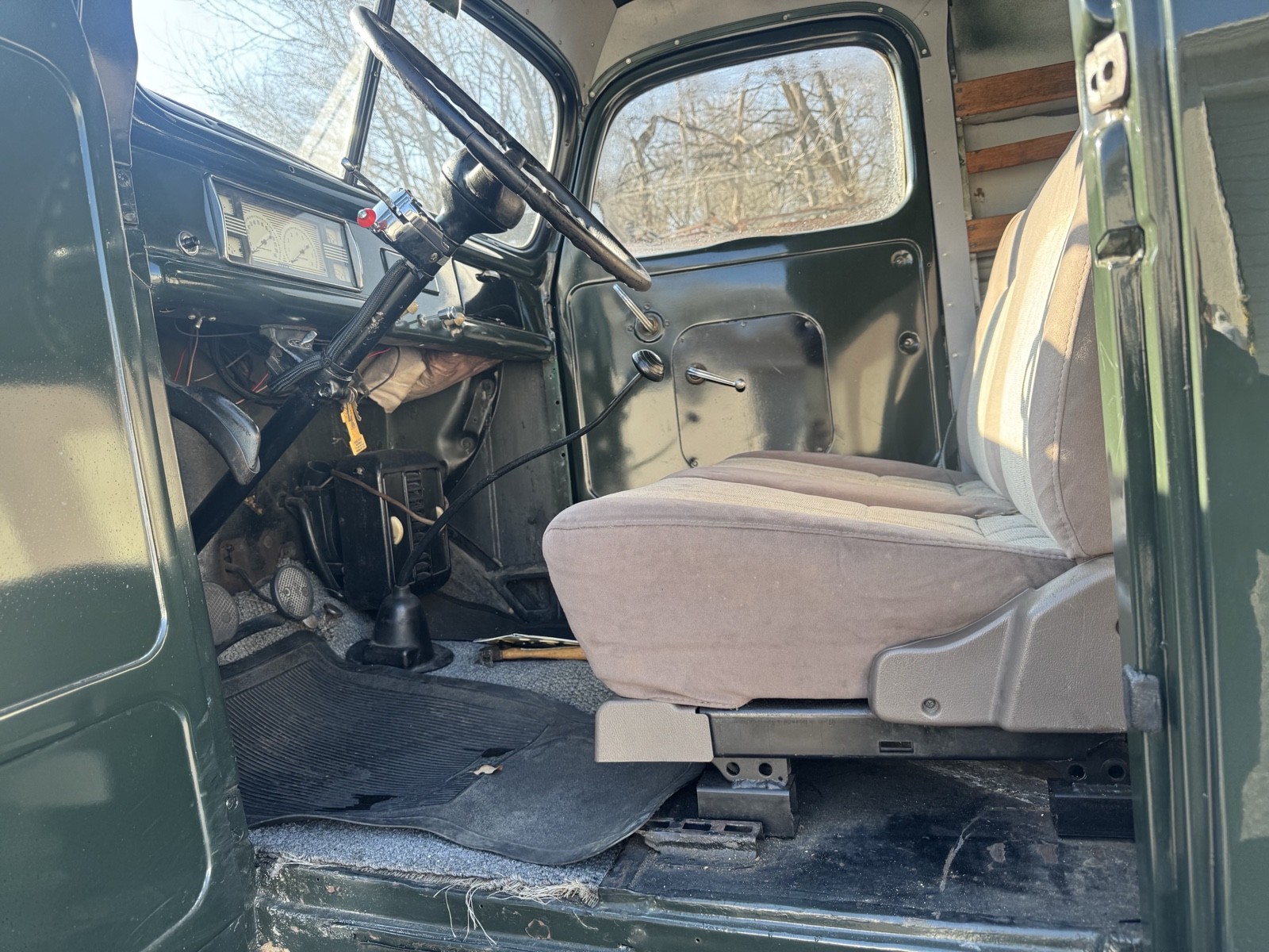 Ford-Panel-Delivery-1940-7