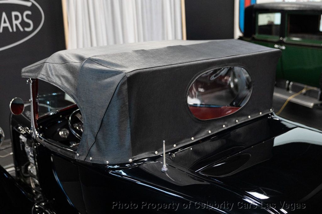 Ford-Roadster-1931-Convertible-11