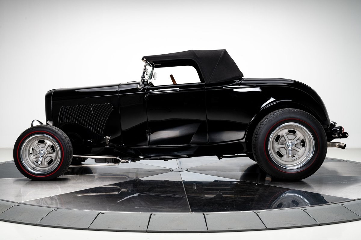 Ford-Roadster-1932-Roadster-18