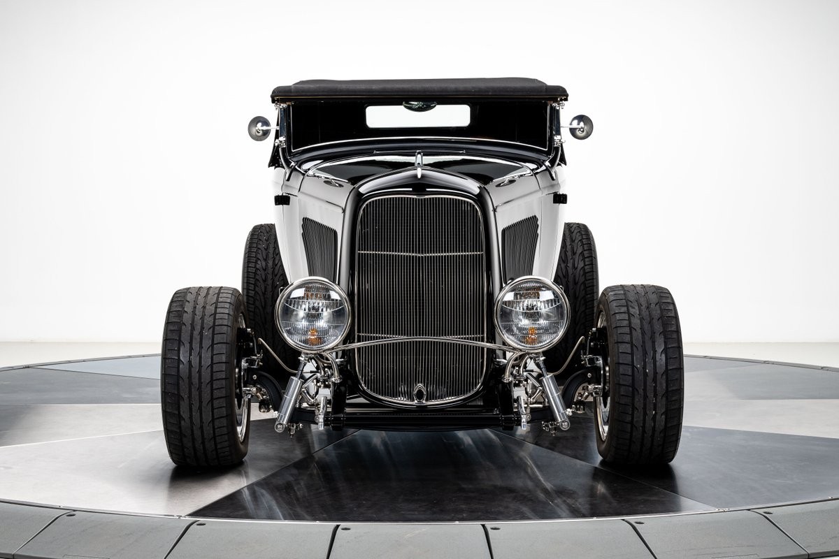 Ford-Roadster-1932-Roadster-7