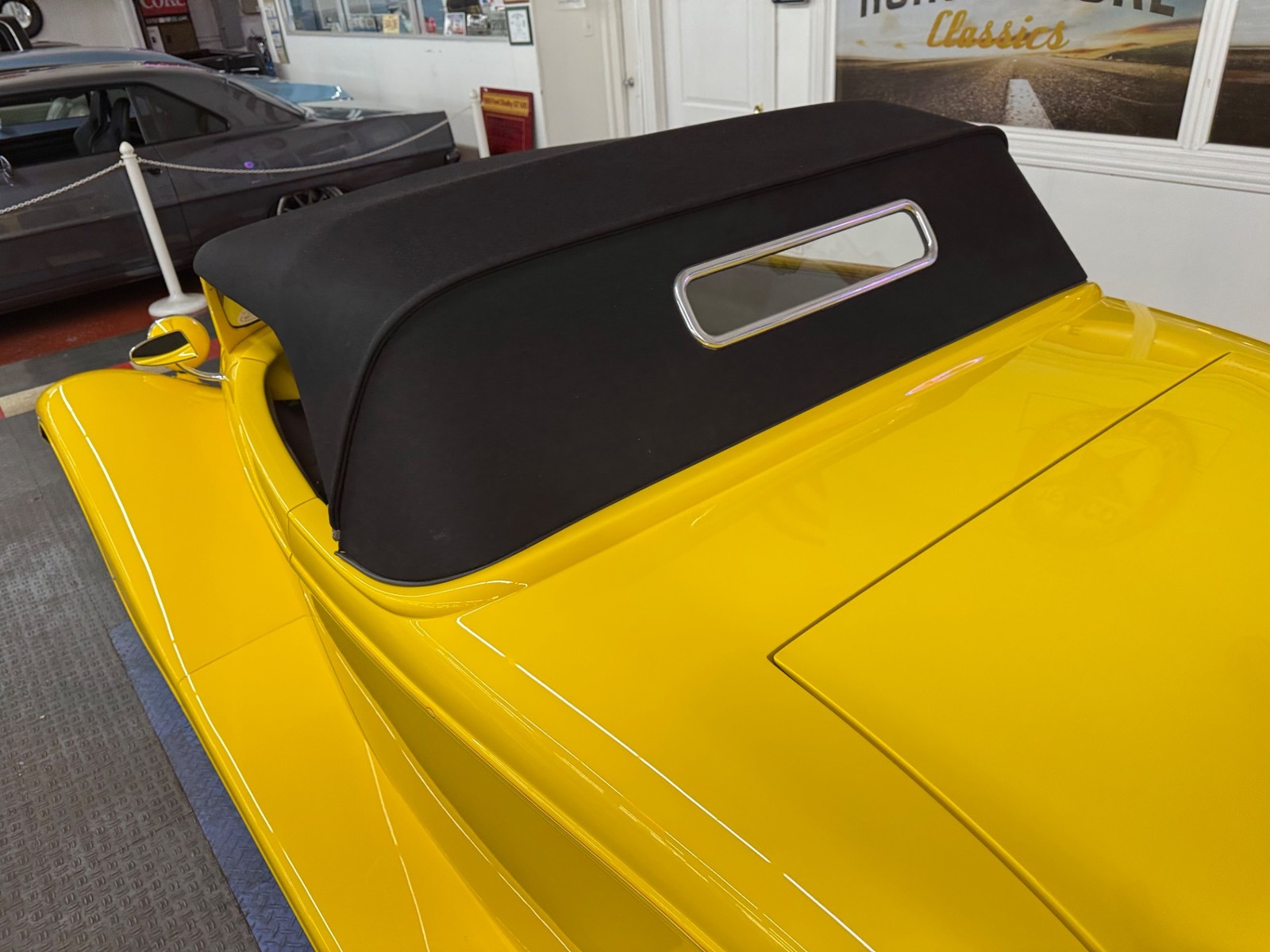 Ford-Roadster-1933-14