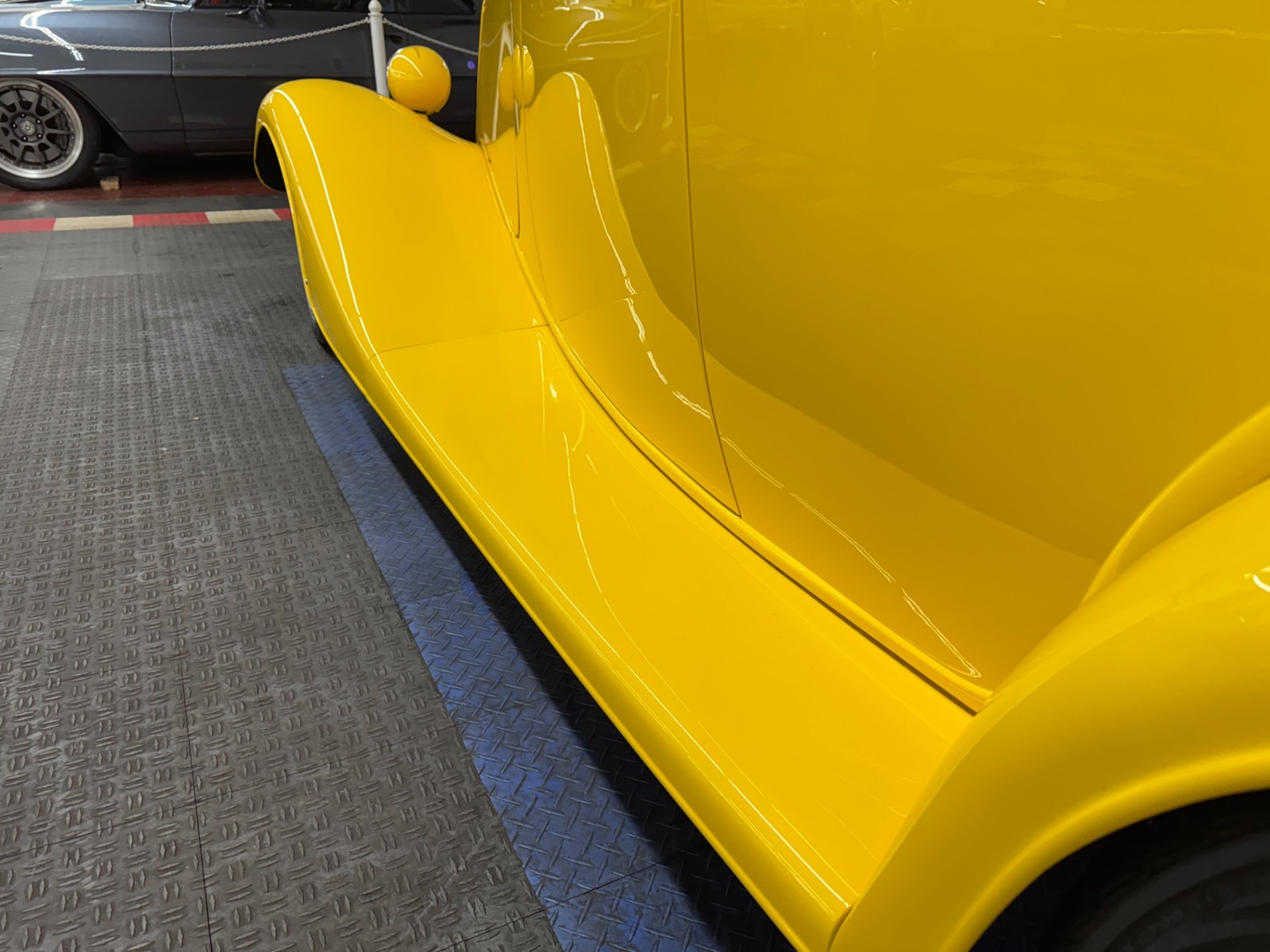 Ford-Roadster-1933-25