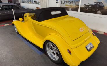 Ford-Roadster-1933-3