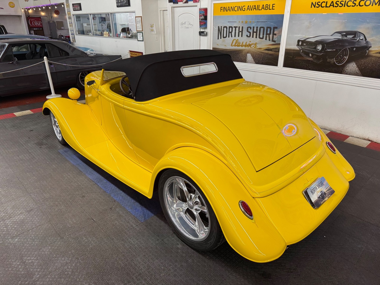 Ford-Roadster-1933-3