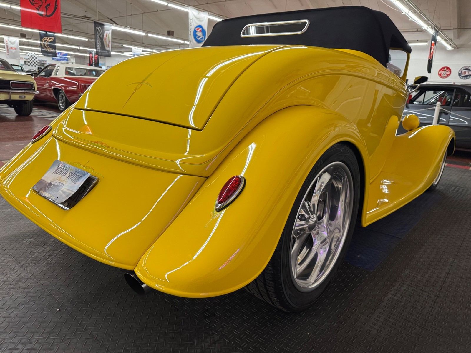 Ford-Roadster-1933-32