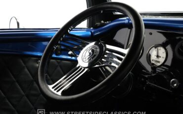 Ford-Roadster-1933-Blue-12