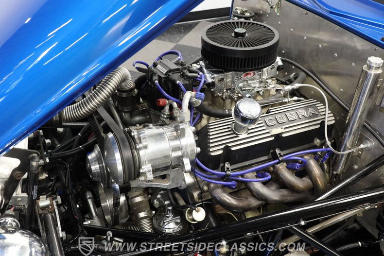 Ford-Roadster-1933-Blue-18