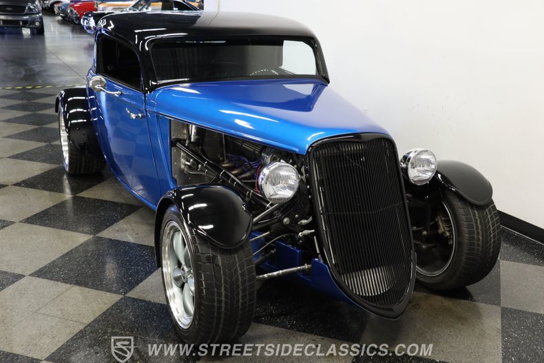 Ford-Roadster-1933-Blue-25
