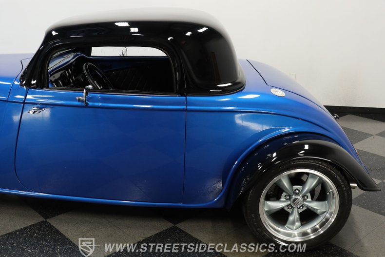 Ford-Roadster-1933-Blue-35