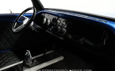 Ford-Roadster-1933-Blue-48