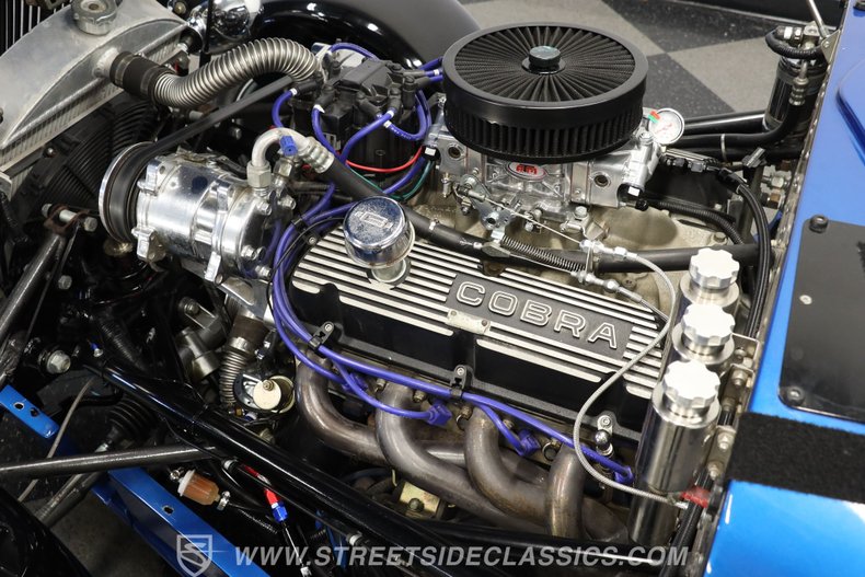 Ford-Roadster-1933-Blue-6