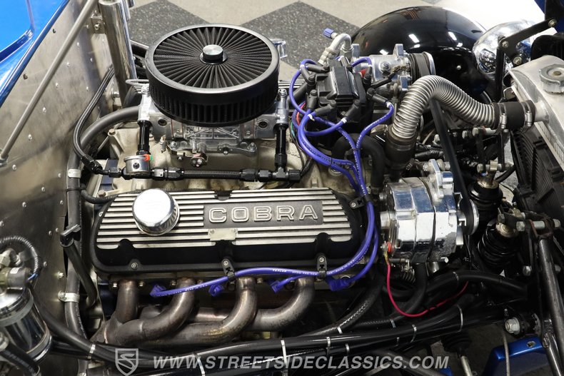 Ford-Roadster-1933-Blue-7