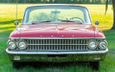 Ford-Starliner-1961-Coupe-1