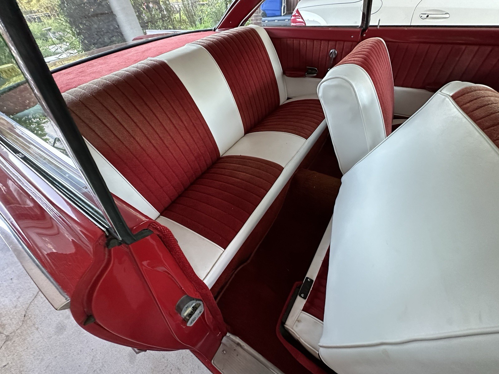 Ford-Starliner-1961-Coupe-9