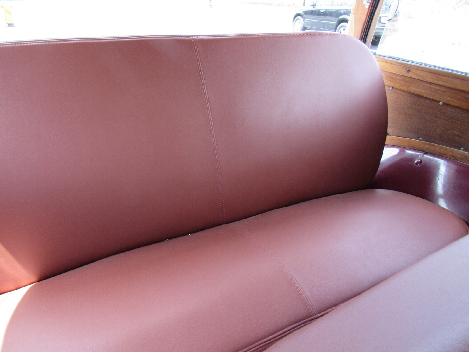 Ford-Station-Wagon-1946-Station-Wagon-12