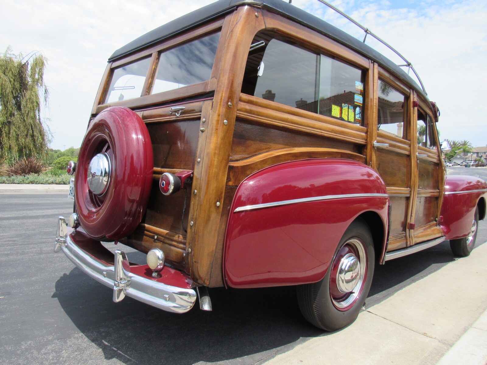 Ford-Station-Wagon-1946-Station-Wagon-3