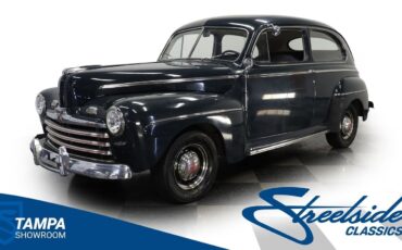 Ford-Super-Deluxe-1946-Sedan