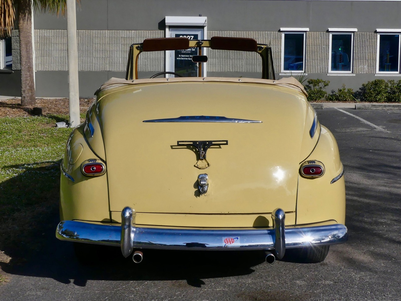Ford-Super-Deluxe-1948-Convertible-16