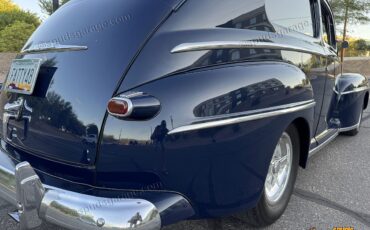 Ford-Super-Deluxe-Tudor-1948-Sedan-17