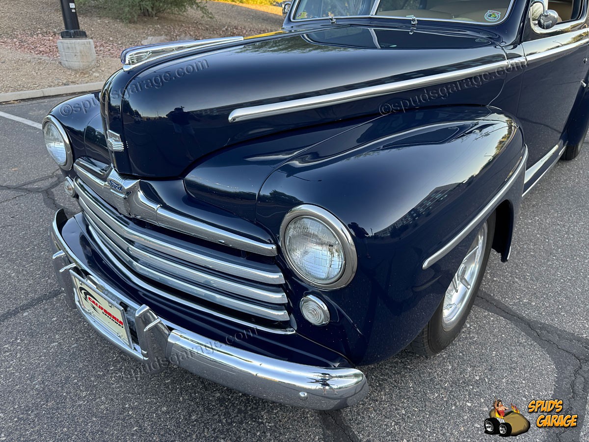 Ford-Super-Deluxe-Tudor-1948-Sedan-2