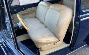 Ford-Super-Deluxe-Tudor-1948-Sedan-27