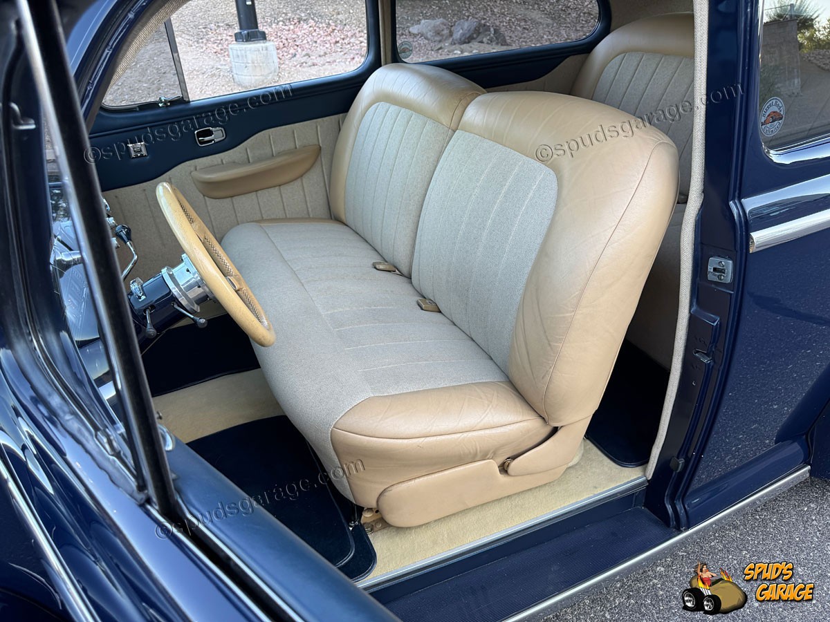 Ford-Super-Deluxe-Tudor-1948-Sedan-27