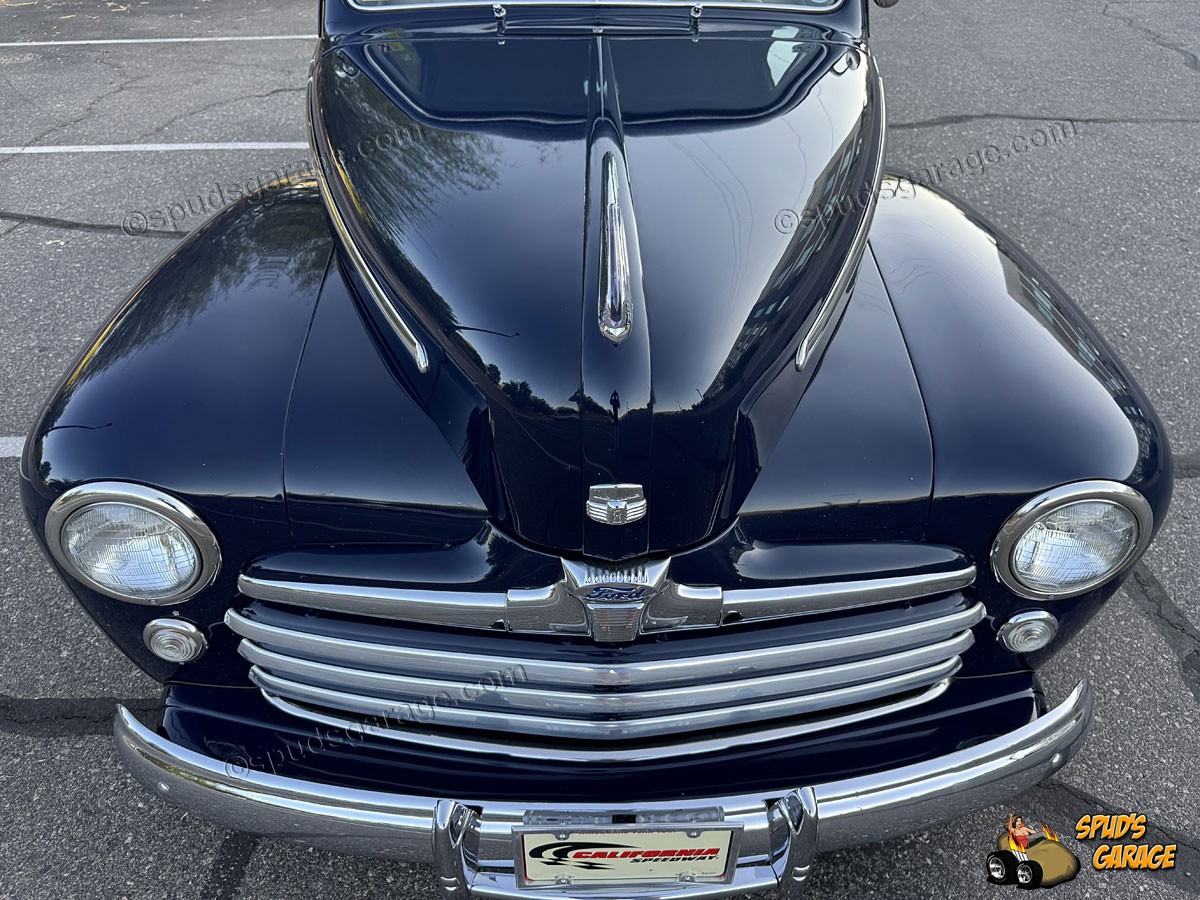 Ford-Super-Deluxe-Tudor-1948-Sedan-3