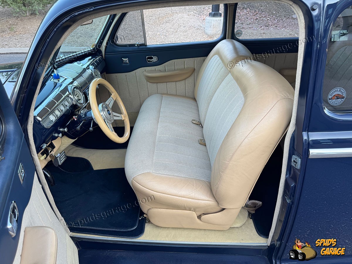 Ford-Super-Deluxe-Tudor-1948-Sedan-34