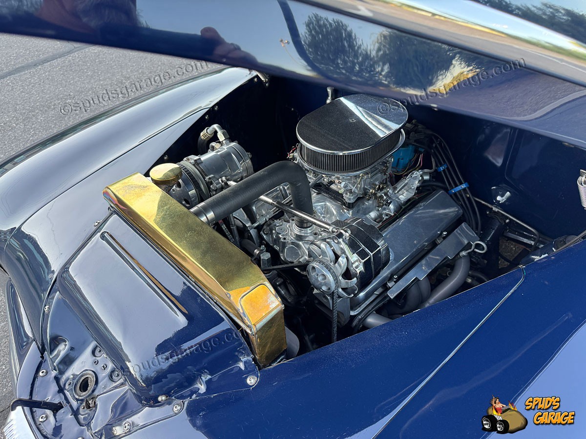 Ford-Super-Deluxe-Tudor-1948-Sedan-35