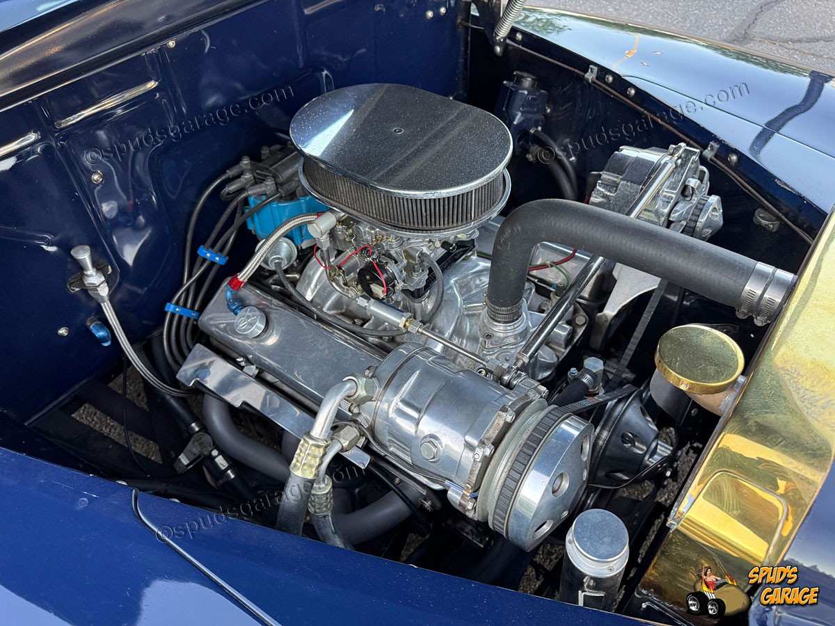 Ford-Super-Deluxe-Tudor-1948-Sedan-36