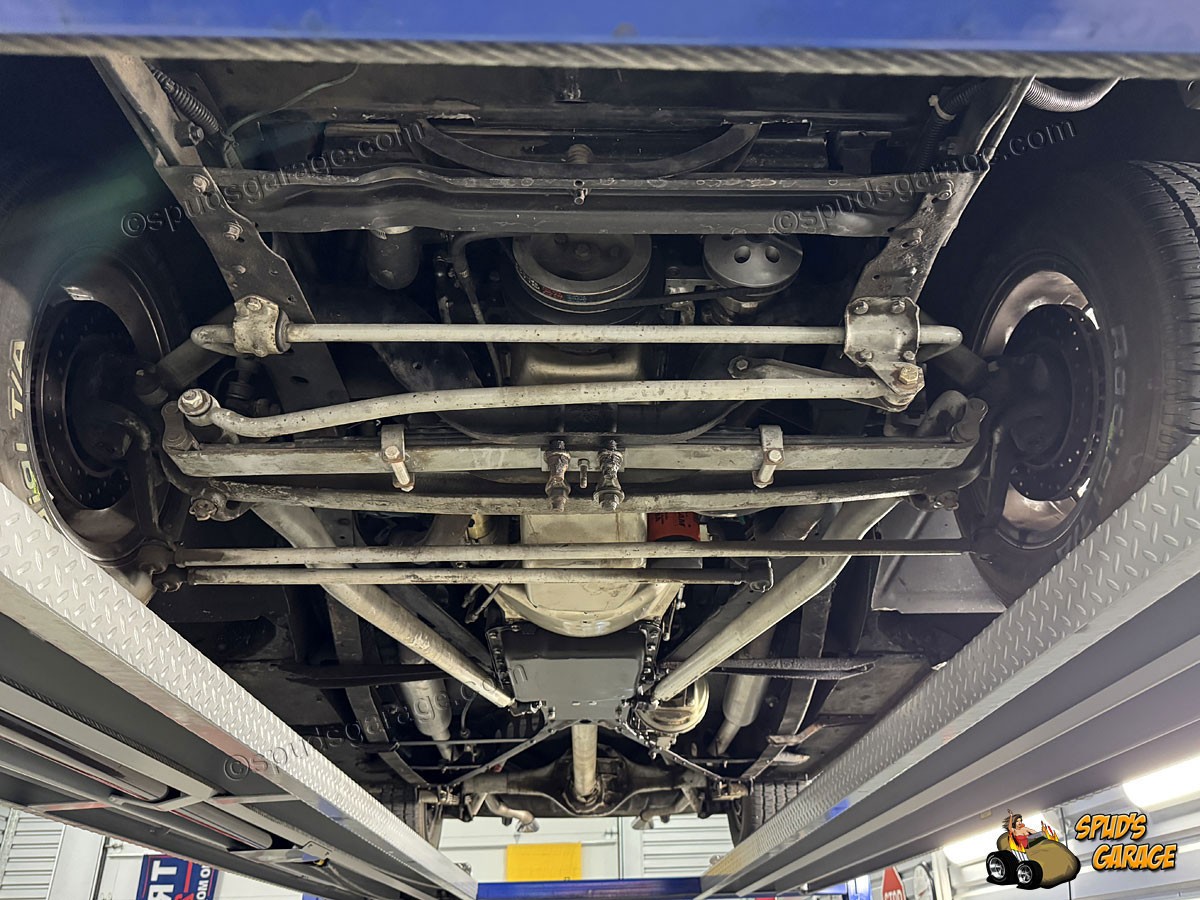 Ford-Super-Deluxe-Tudor-1948-Sedan-37