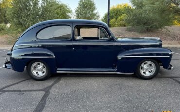 Ford-Super-Deluxe-Tudor-1948-Sedan-7