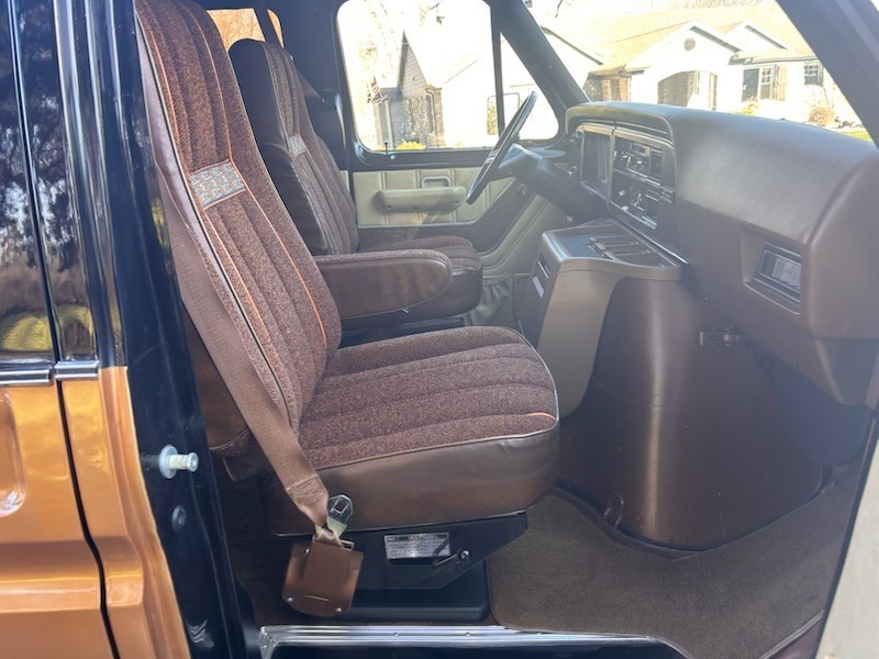 Ford-Super-Wagon-1978-Van-11