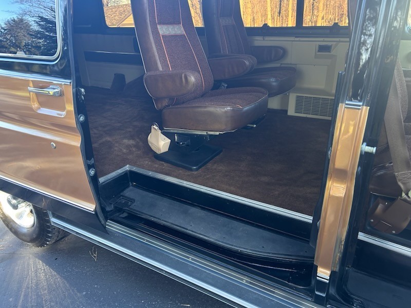 Ford-Super-Wagon-1978-Van-14