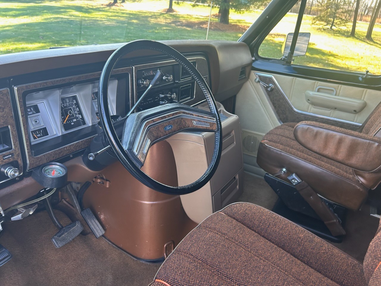 Ford-Super-Wagon-1978-Van-8