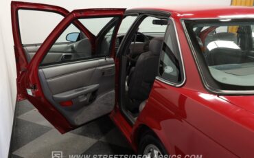 Ford-Taurus-1993-Ultra-Red-Opal-Grey-31