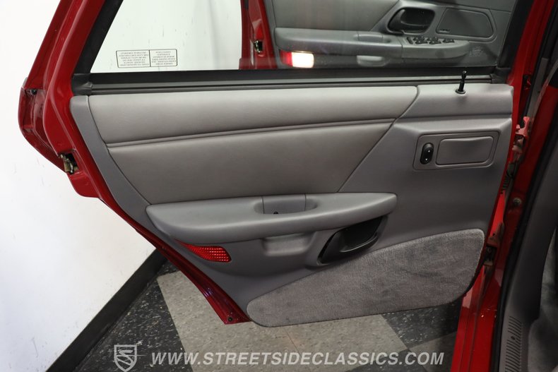 Ford-Taurus-1993-Ultra-Red-Opal-Grey-32
