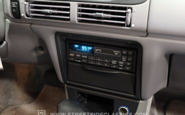 Ford-Taurus-1993-Ultra-Red-Opal-Grey-38