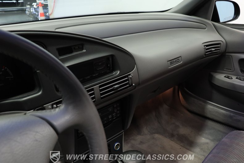 Ford-Taurus-1993-Ultra-Red-Opal-Grey-40