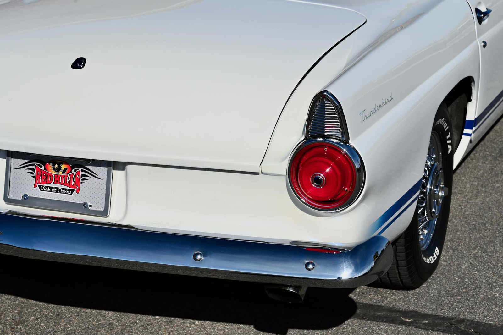 Ford-Thunderbird-1955-13
