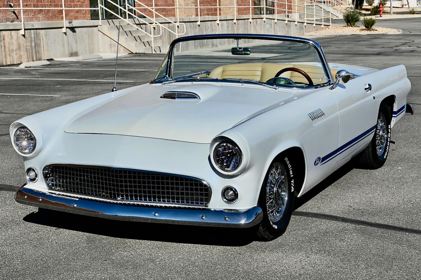 Ford-Thunderbird-1955-2