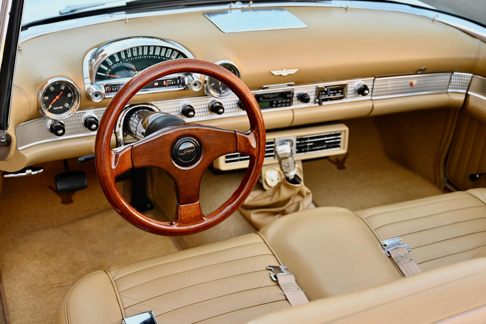 Ford-Thunderbird-1955-38