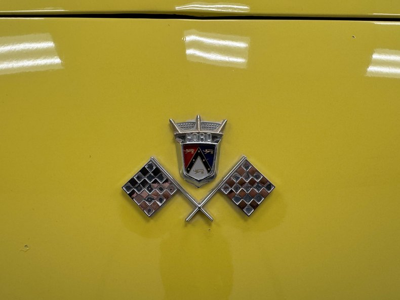 Ford-Thunderbird-1955-Goldenrod-Yellow-Black-16