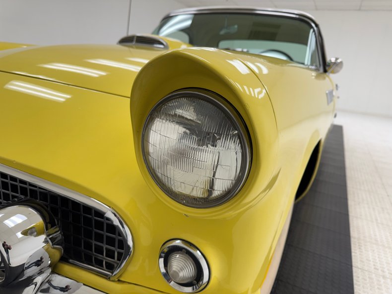 Ford-Thunderbird-1955-Goldenrod-Yellow-Black-17