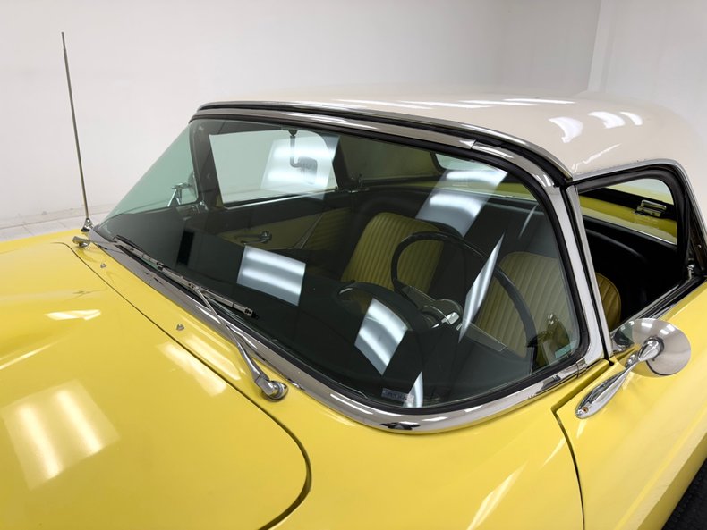 Ford-Thunderbird-1955-Goldenrod-Yellow-Black-20